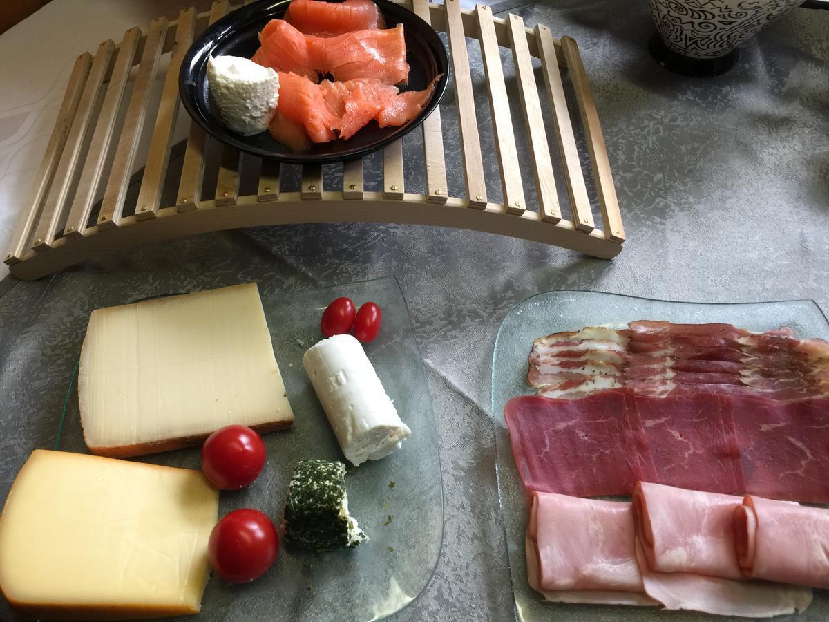 穆特稀住宿加早餐旅馆 Münchenwiler 外观 照片